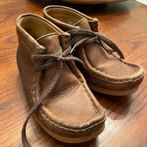 Youth Clark's Wallabees boots